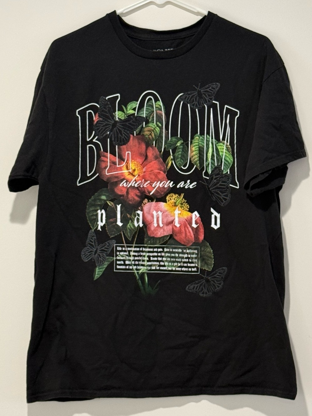 Fashion Nova Black Graphic Logo Tee